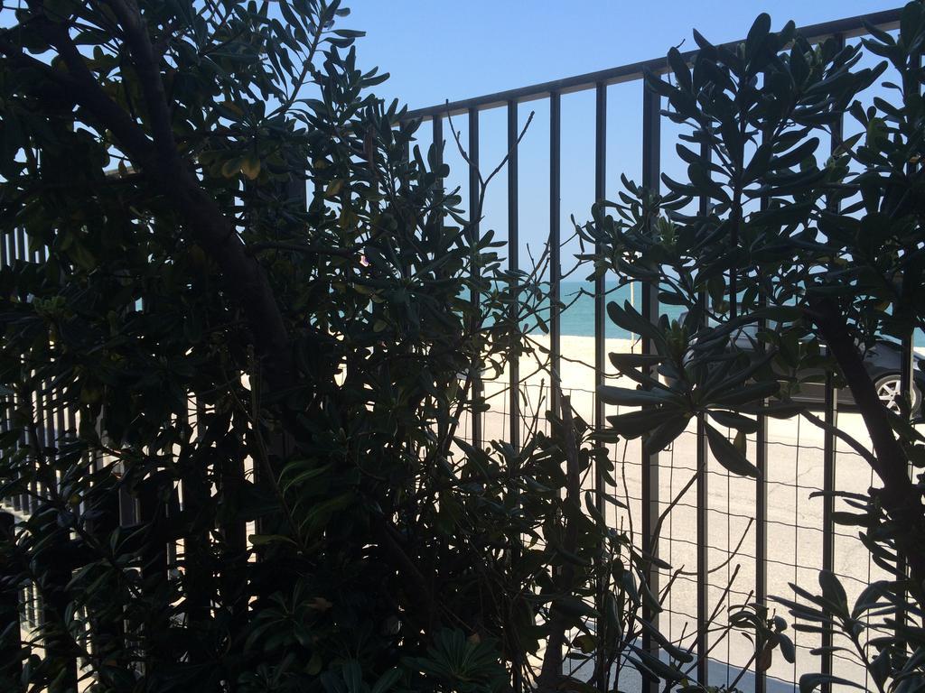 Beach Appartament Marina di Montemarciano Zimmer foto